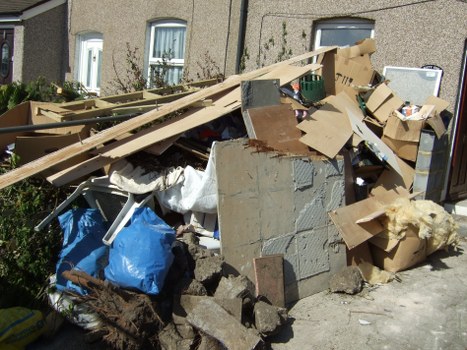 Eco-friendly disposal methods during house clearance